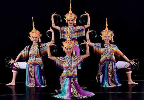  Improvising Music: Exploring Thai Traditional Performance Practices –  A Symphony of Cultural Insight and Melodic Mastery